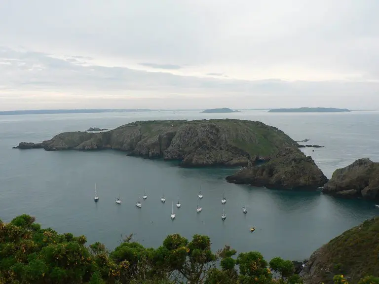 Brecqhou: Looking from Sark to Brecqhou, with Guernsey, Jethou and Herm in background