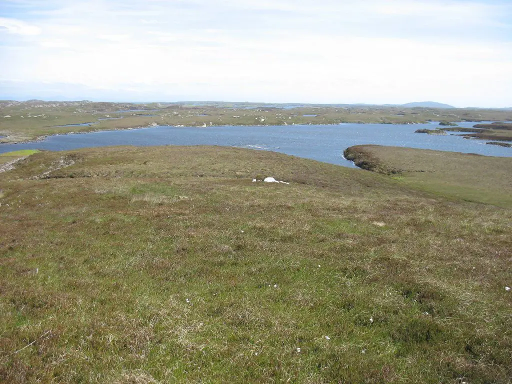 Benbecula: Loch Heirmeadail, Benbecula