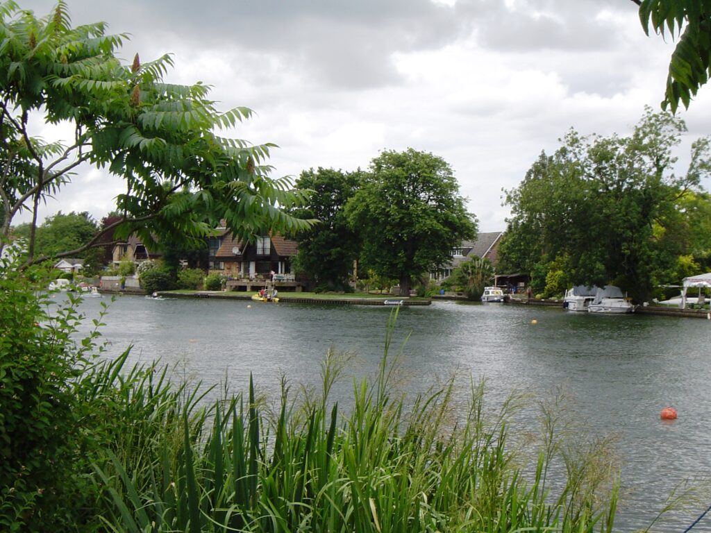 The Island (Wraysbury)